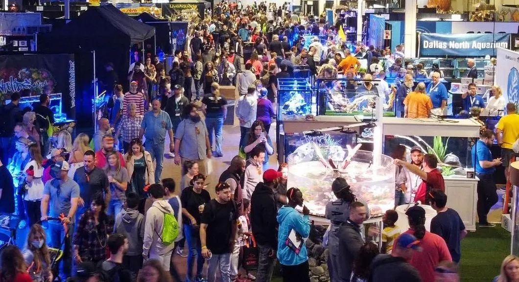 Aquashella show floor